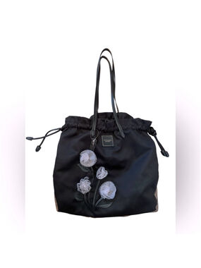NWT Victoria Secret Gardenia Floral Designs Tease Tote Bag